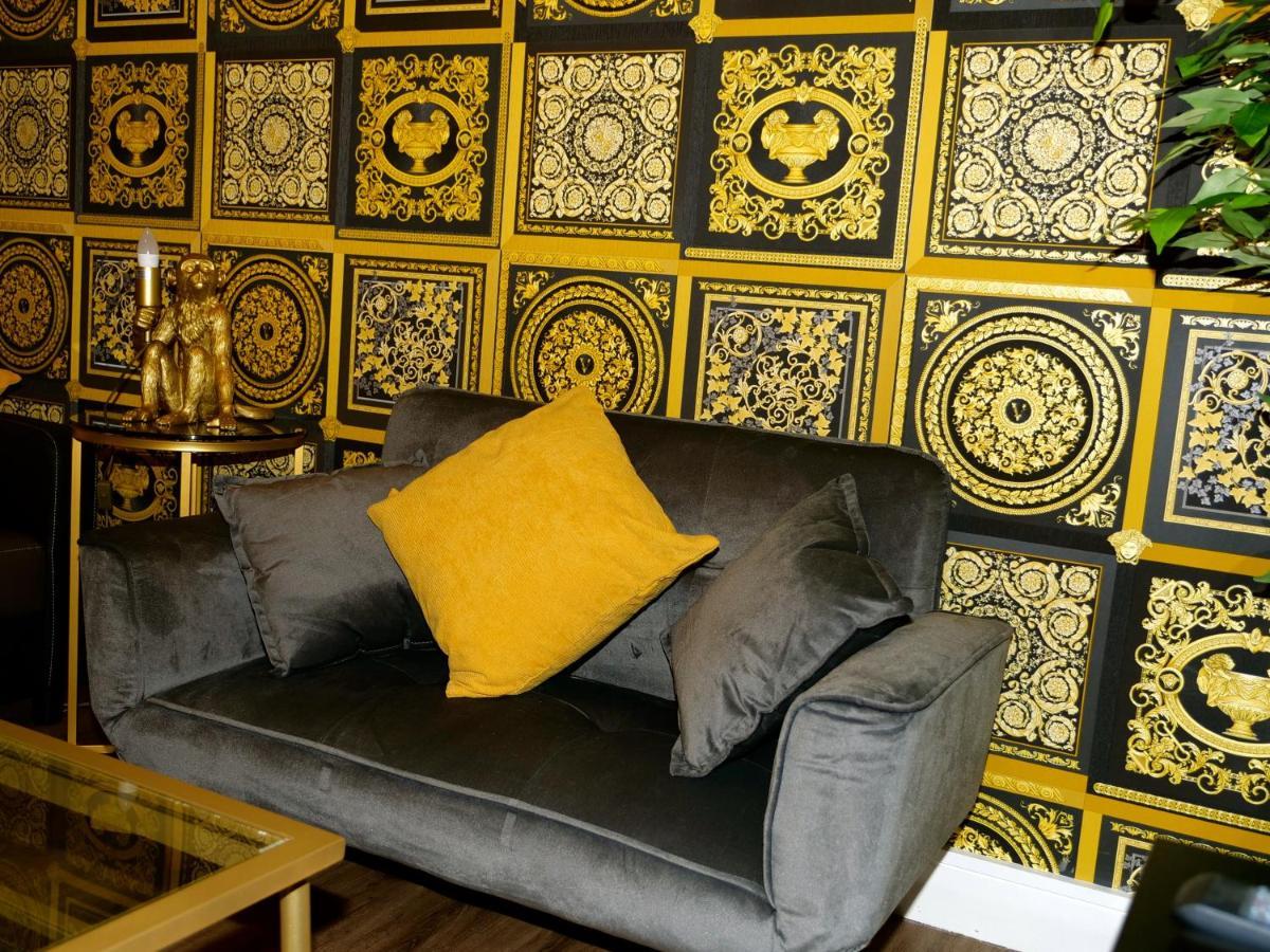 Ultra Deluxe Versace Apartment Near Sheffield Full Sky Tv ロザーハム エクステリア 写真